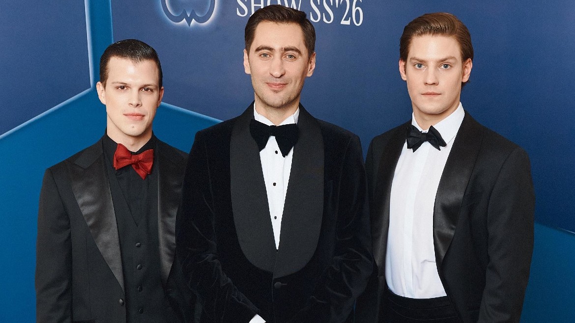 Павел Табаков, Григорий Верник и Дмитрий Чеботарёв приняли участие в модном показе