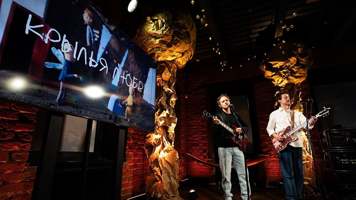 «Крылья любви»: благотворительная организация «Детские деревни SOS» представила трогательный анимационный фильм о главном