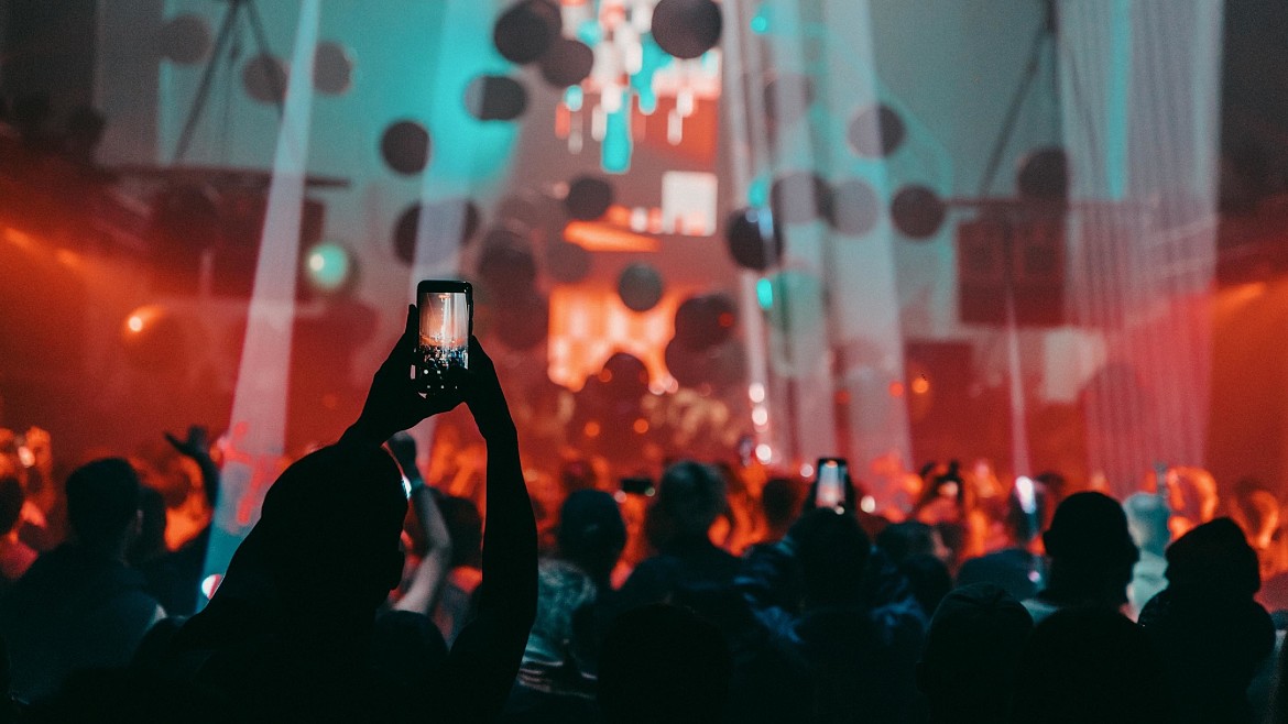 ПАРИ ФЕСТ 2.0: ГЕНЕЗИС: премьера фильма о крупнейшем фестивале в Нижнем Новгороде