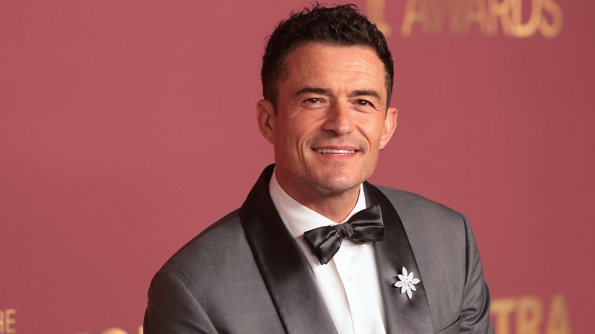 Орландо Блум уже несколько месяцев встречается с моделью