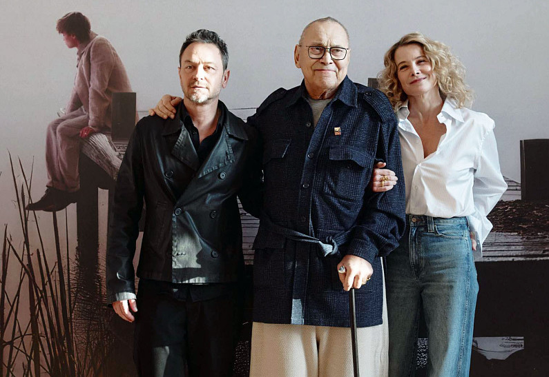 Андрей Кончаловский, Юлия Высоцкая и Алексей Гришин представили спектакль «Чайка»