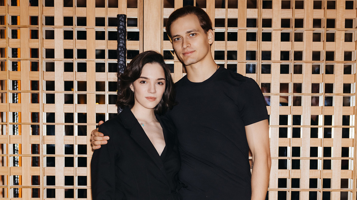 Евгения Медведева, Ильдар Гайнутдинов, Стеша Маликова, Елена Летучая, Артемий Лебедев поддержали открытие ресторана Motto Azabu