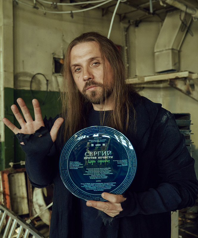 Роман Маякин и Лукерья Ильяшенко вернулись к своим ролям в продолжении сериала «Сергий против нечисти»