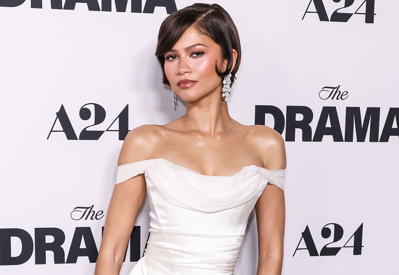 Том Холланд трогательно поддержал Зендею в Париже на премьере ее нового фильма