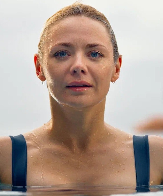 Карина Разумовская о роли в фильме «К себе нежно», самотерапии, преодолении страхов и сложностях актерской профессии