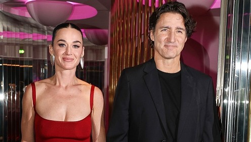 Кэти Перри показала редкие кадры с Джастином Трюдо с горнолыжного курорта