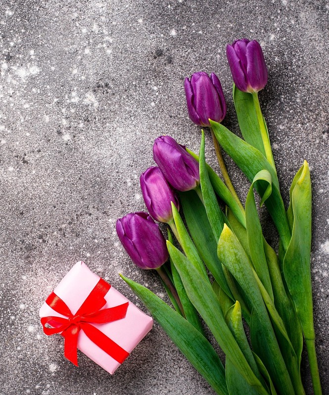 Что подарить на 8 марта: идеи