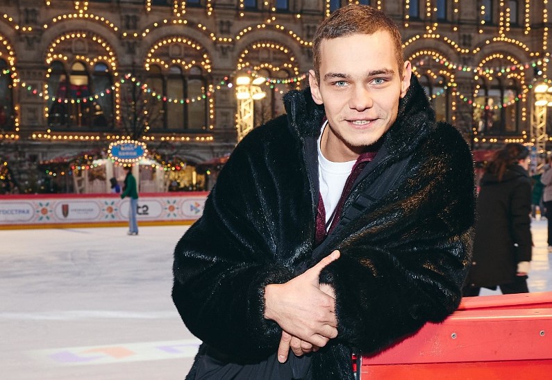 ГУМ-Каток закрыл свой юбилейный сезон: Слава Копейкин, Алла Михеева, Елена Кулецкая и другие гости
