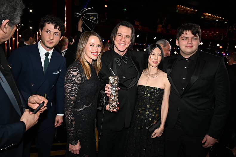 Джим Кэрри и&nbsp;Мин Ха