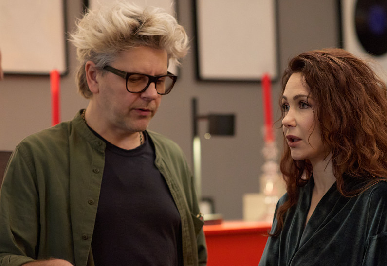 Сергей Харченко приступил к съемкам дебютного фильма «Ночной гость» с Екатериной Климовой, Гошей Куценко и Елизаветой Ищенко в главных ролях