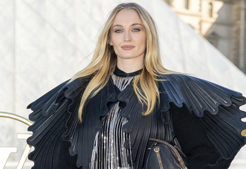 Софи Тернер повредила спину на съемках «Лары Крофт»