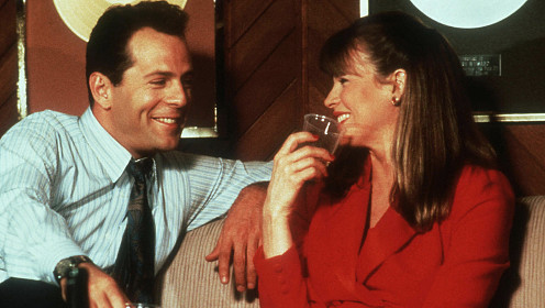 Ким Бейсингер поделилась своими воспоминаниями о работе с Брюсом Уиллисом