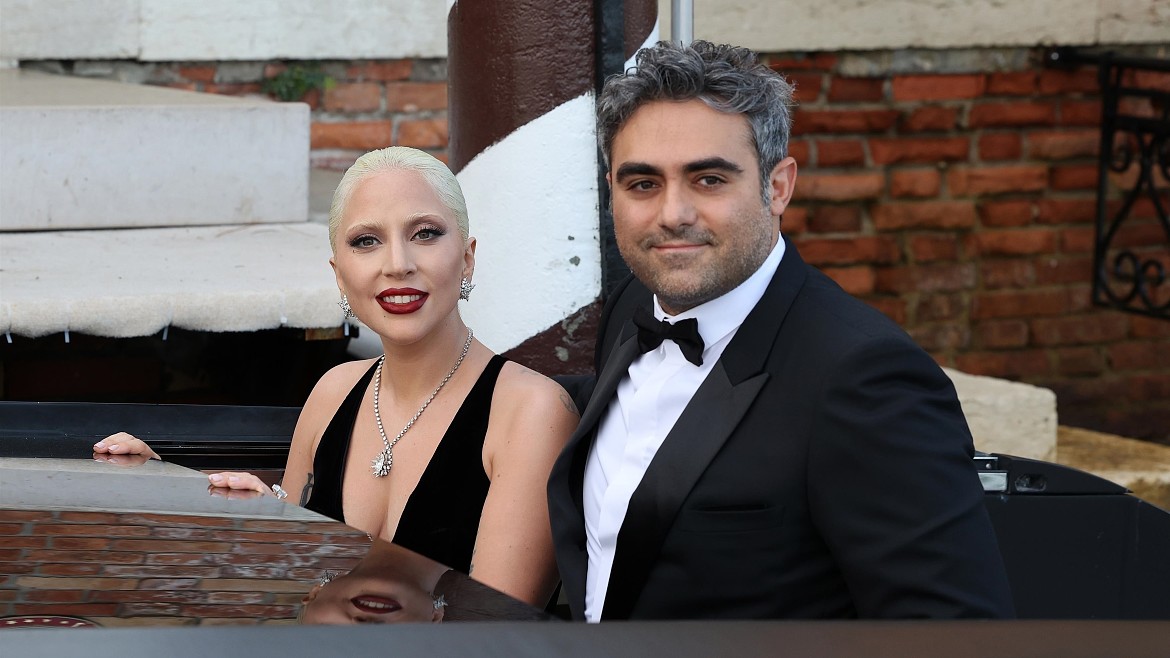 Леди Гага отпраздновала юбилей вместе со своим женихом Майклом Полански