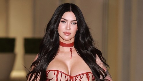 Меган Фокс впервые за несколько месяцев вернулась в соцсети