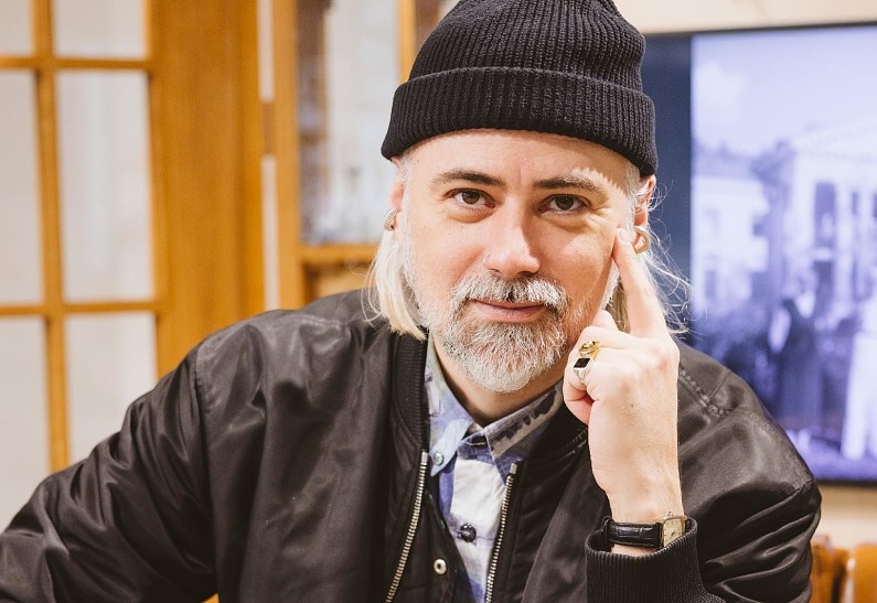 Антон Севидов, Фёкла Толстая, Михаил Тройник и другие гости открытия выставки «Ход коня»