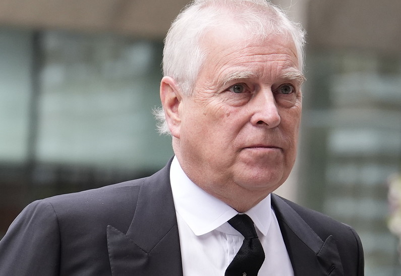 Принц Эндрю подвергся целому ряду строгих запретов