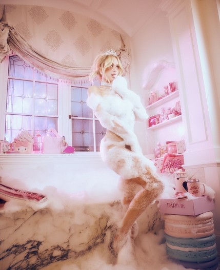 Пэрис Хилтон