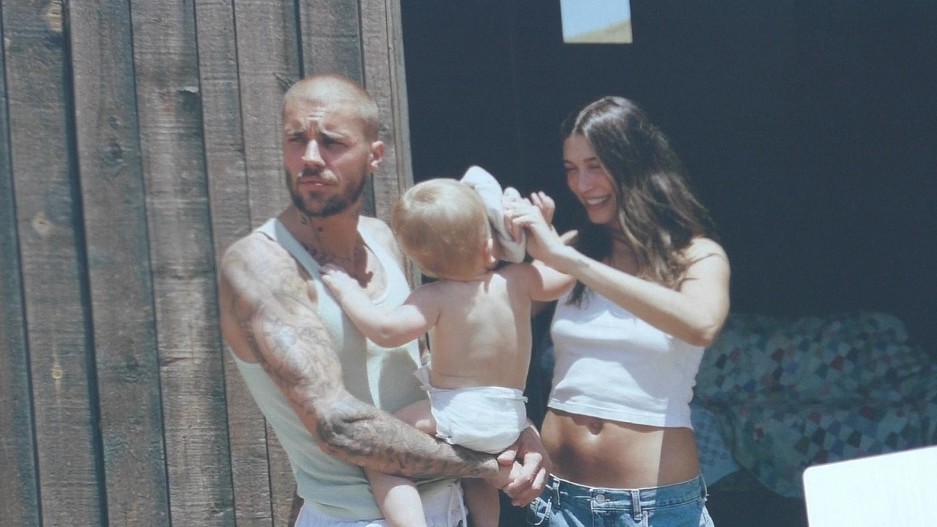 Джастин и Хейли Бибер с сыном