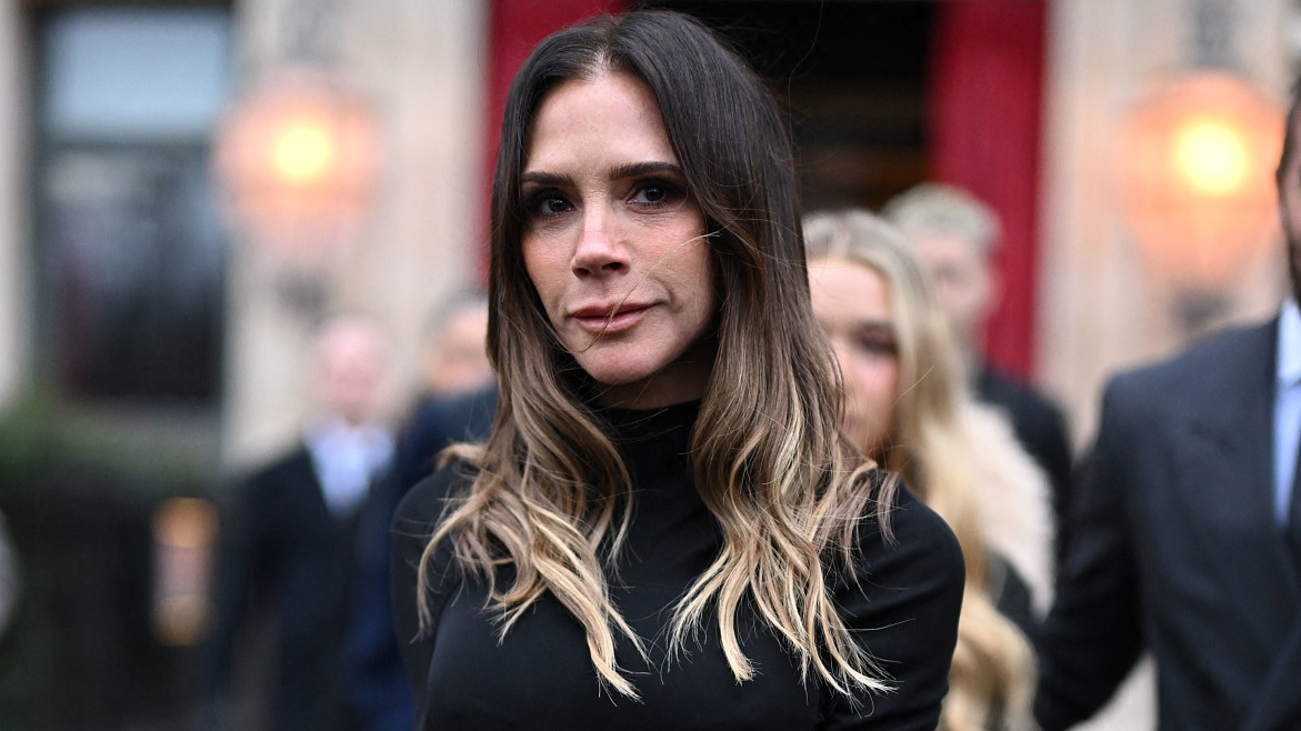 Дэвид Бекхэм с детьми поддержал жену на Неделе моды на фоне ссоры со старшим сыном