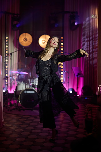 Анна Тихомирова