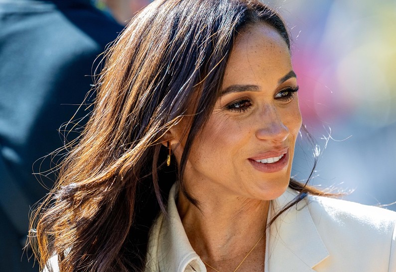 Меган Маркл готовит коллекцию одежды в стиле принцессы Дианы