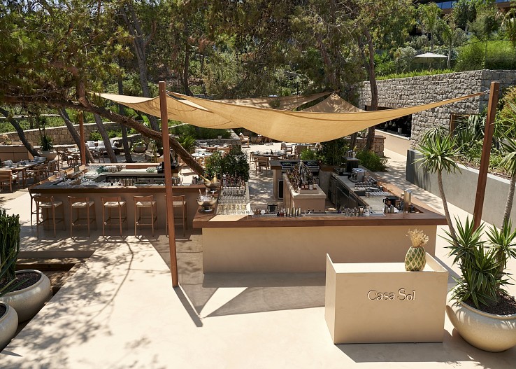 Maxx Royal Bodrum работает по системе Maxx Inclusive, что подразумевает питание Ultra  All Inclusive  и первоклассный сервис