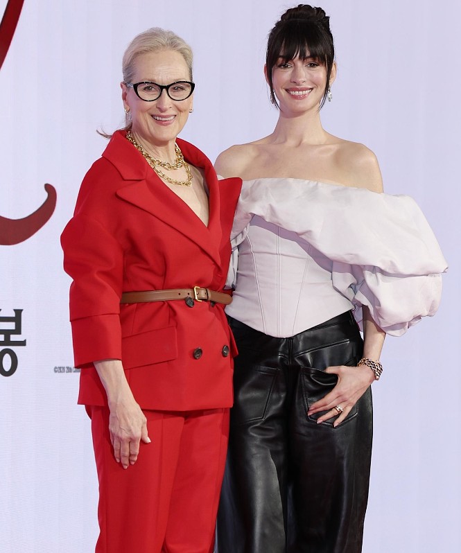 «Дьявол носит Prada» спустя 20 лет: как изменились образы Эмили, Энди и Миранды?