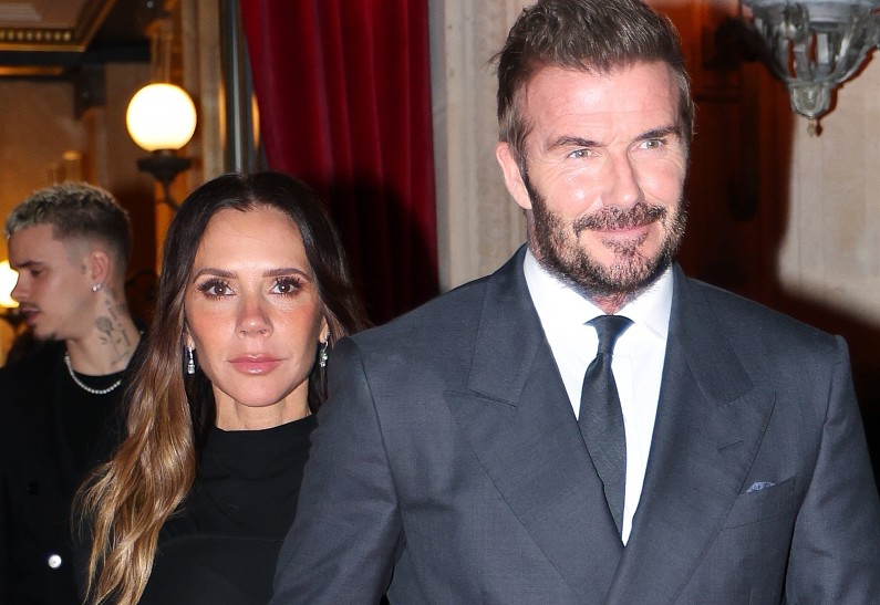 Семейный кризис или смена имиджа? Виктория Бекхэм удалила памятные тату, посвященные мужу