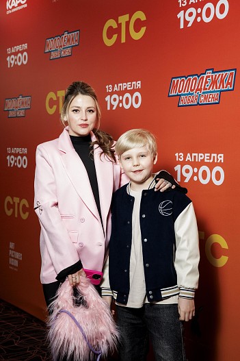 Анна Михайловская с сыном