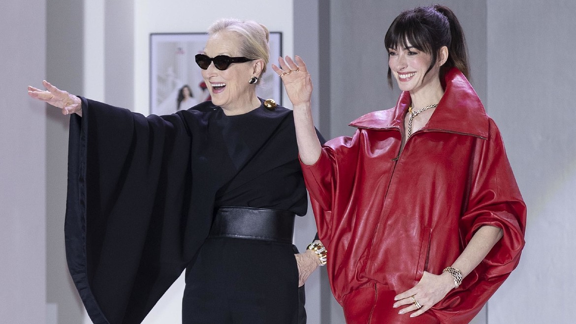 «Дьявол носит Prada» спустя 20 лет: как изменились образы Эмили, Энди и Миранды?