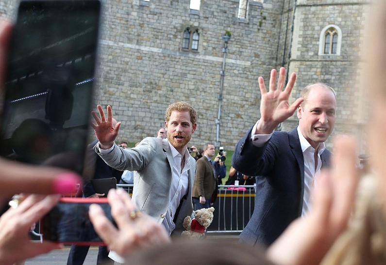 Принц Уильям запретит принцу Гарри присутствовать на своей коронации