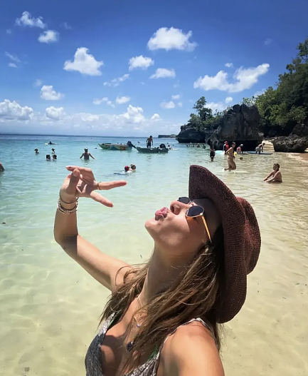 Алессандра Амбросио