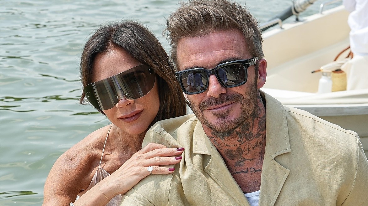 Дэвид и Виктория Бекхэм поделились кадрами семейного отдыха в Майами