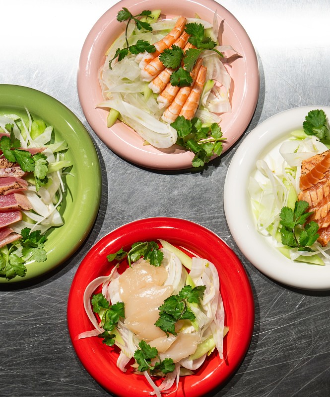 Карпаччо из осьминога, татаки со средиземноморским фенхелем и гастрономичные роллы – в весеннем обновлении Yami Yami