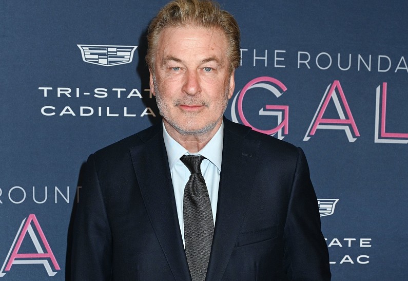 Алек Болдуин признался, что продюсеры его картины были готовы подать на него в суд