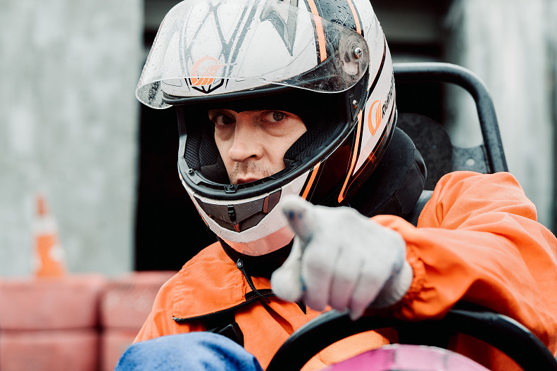 Арсений Попов