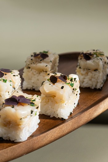 Осидзуси с гребешком