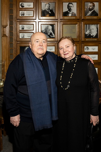 Александр Калягин с супругой Евгенией Глушенко