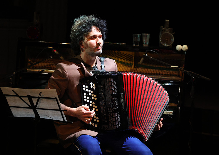 Сцена из спектакля «Моцарт и Сальери»