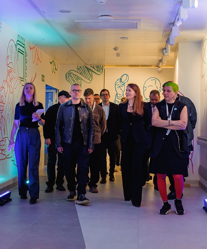 Дмитрий Песков, Антон Беляев, Юрий Колокольников, Алёна Долецкая и другие гости открытия выставки современного искусства «ВМЕСТЕ»
