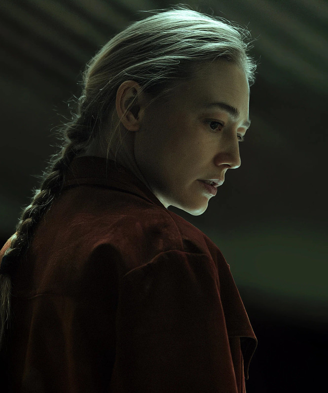 Следователь, адвокат, нейрофизиолог: 7 запоминающихся ролей Оксаны Акиньшиной