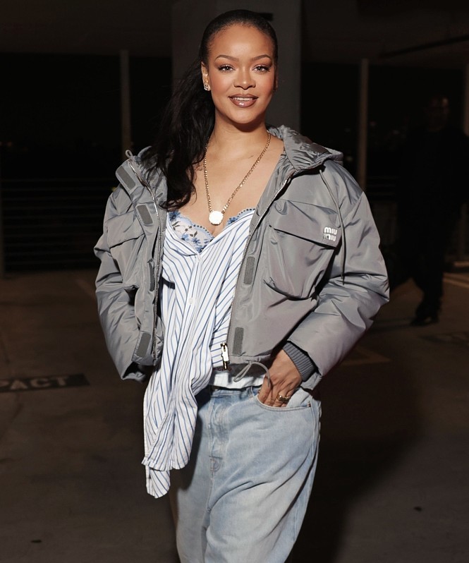 Рианна стала первой женщиной в списке лучших исполнителей современности