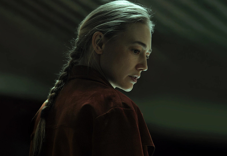 Следователь, адвокат, нейрофизиолог: 7 запоминающихся ролей Оксаны Акиньшиной