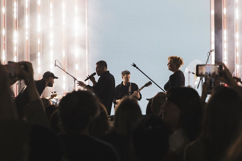 Антон Беляев и Therr Maitz