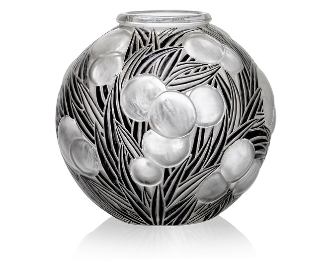 René Lalique. ORANGES VASE, NO. 964, дизайн 1926 года Представляет Bryusov fine arts / Брюсов файн артс