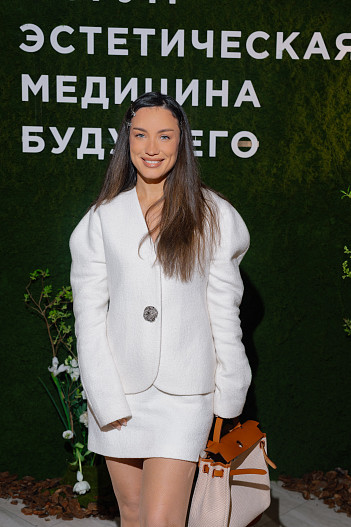 Виктория Дайнеко