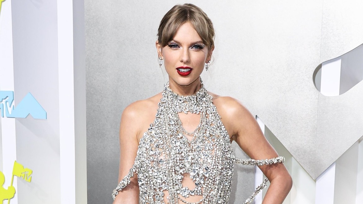 Тейлор Свифт выбрала для свадьбы образ в стиле иконы кино Элизабет Тейлор