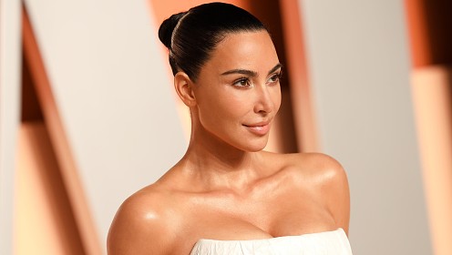 Ким Кардашьян опубликовала первое фото с Льюисом Хэмилтоном