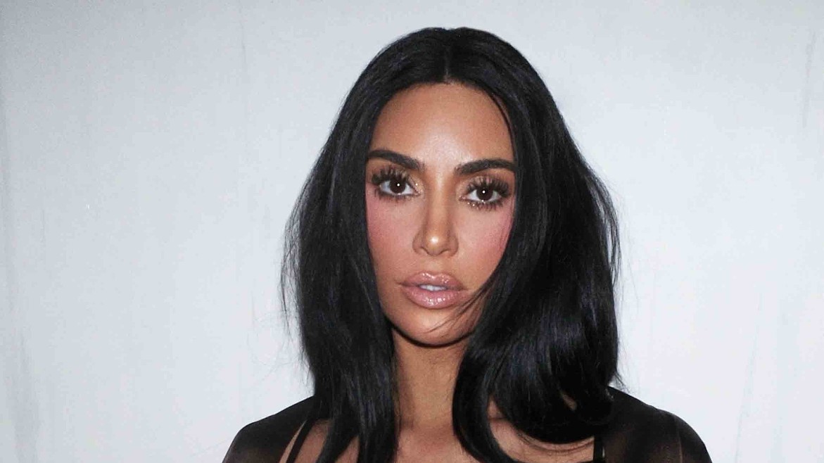 Ким Кардашьян опубликовала первое фото с Льюисом Хэмилтоном