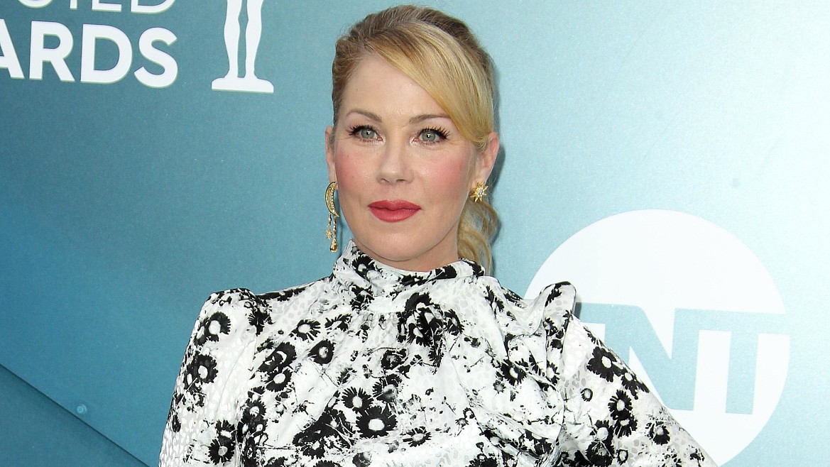 Кристина Эпплгейт экстренно госпитализирована из-за осложнений рассеянного склероза